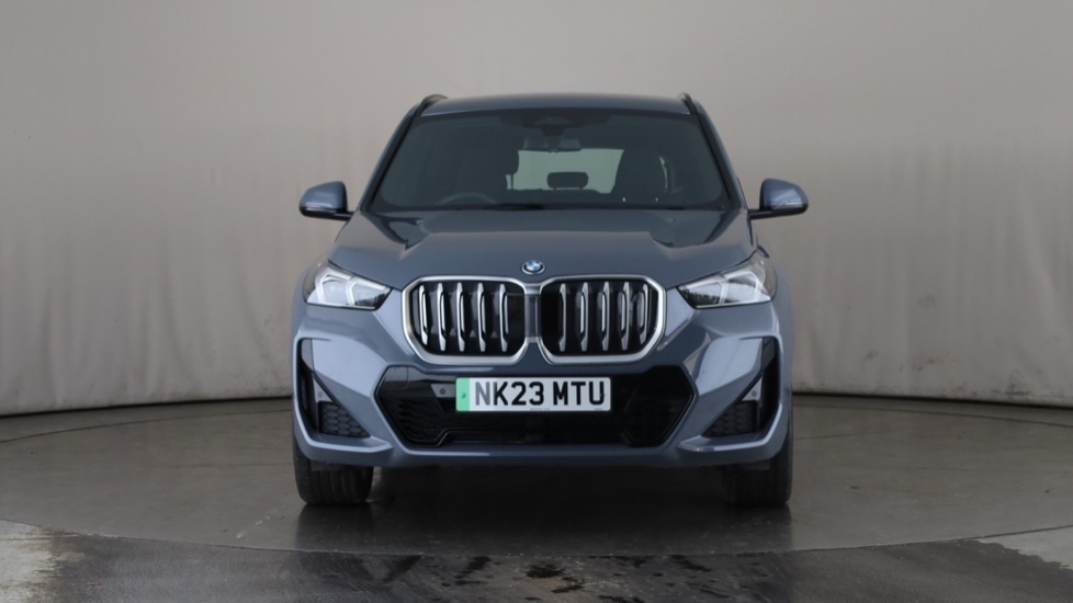 BMW iX1 Image 8