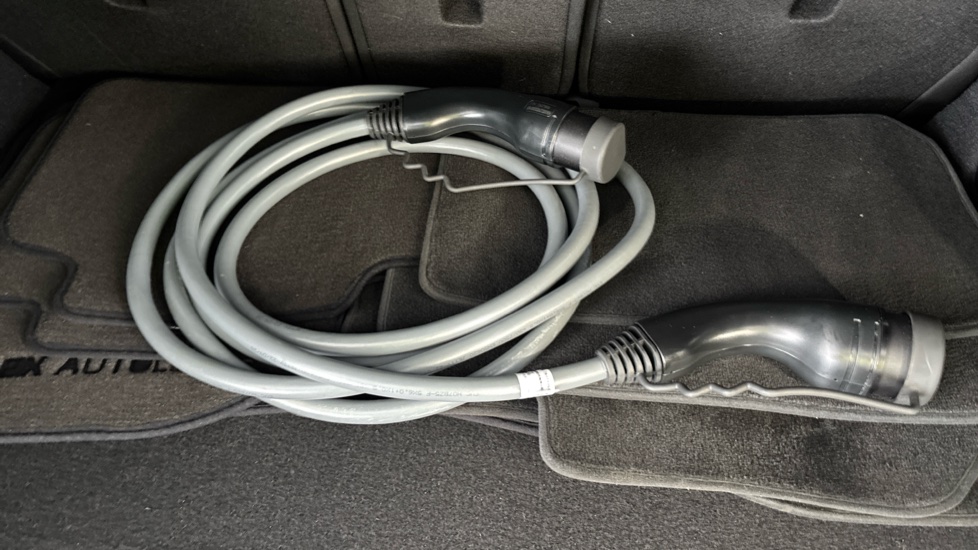 BMW iX1 Image 22