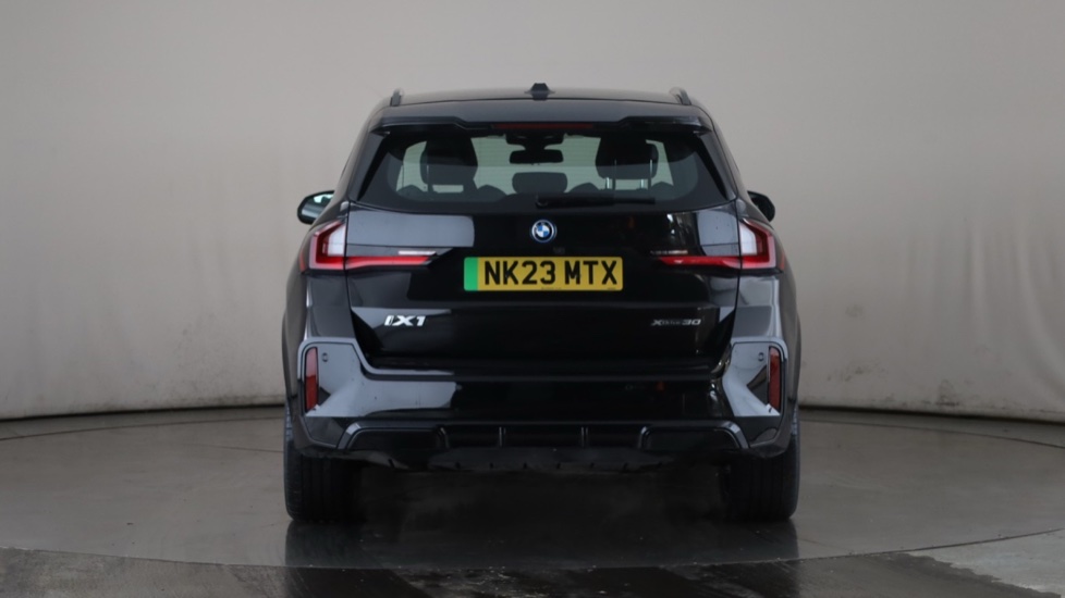 BMW iX1 Image 4