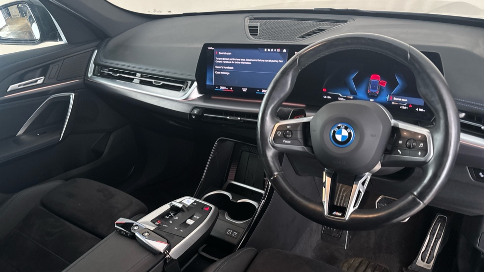 BMW iX1 Image 9