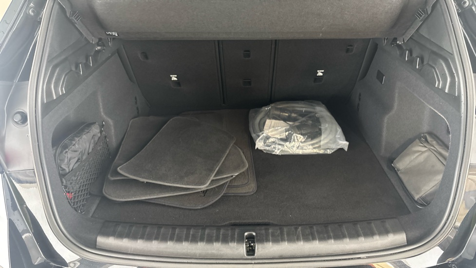 BMW iX1 Image 15