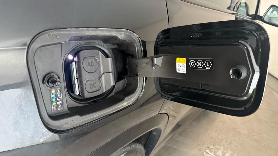 BMW iX1 Image 21