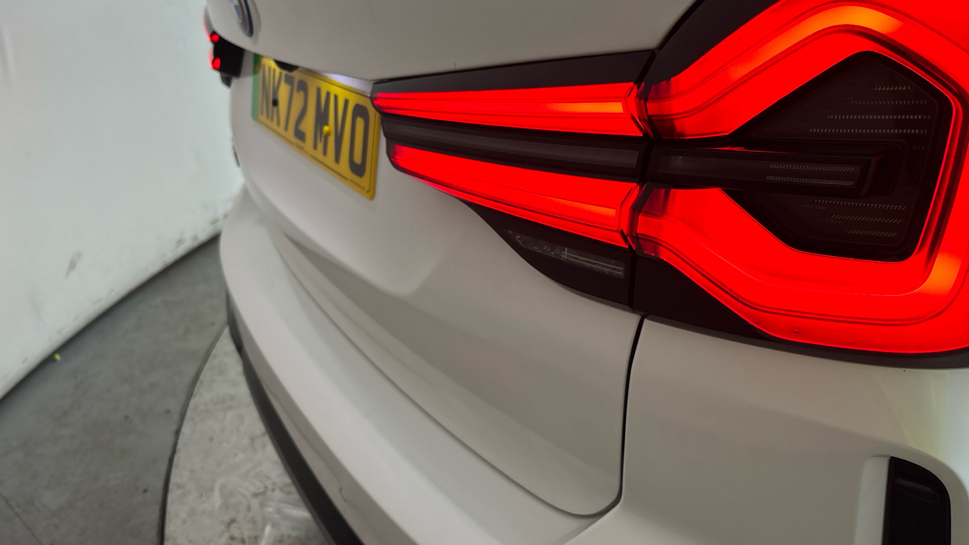 4027488 210kW M Sport 80kWh 5dr Auto