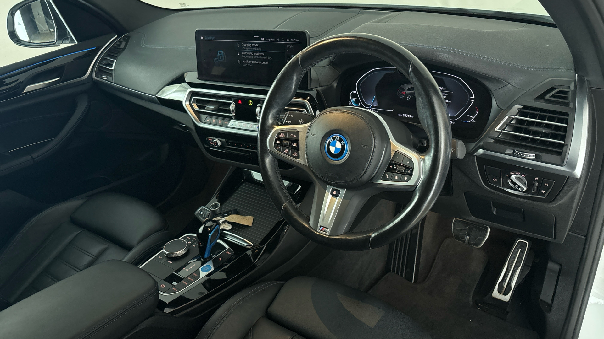 4027428 210kW M Sport 80kWh 5dr Auto