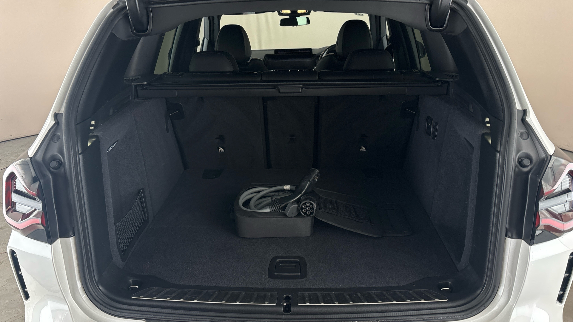 4027428 210kW M Sport 80kWh 5dr Auto