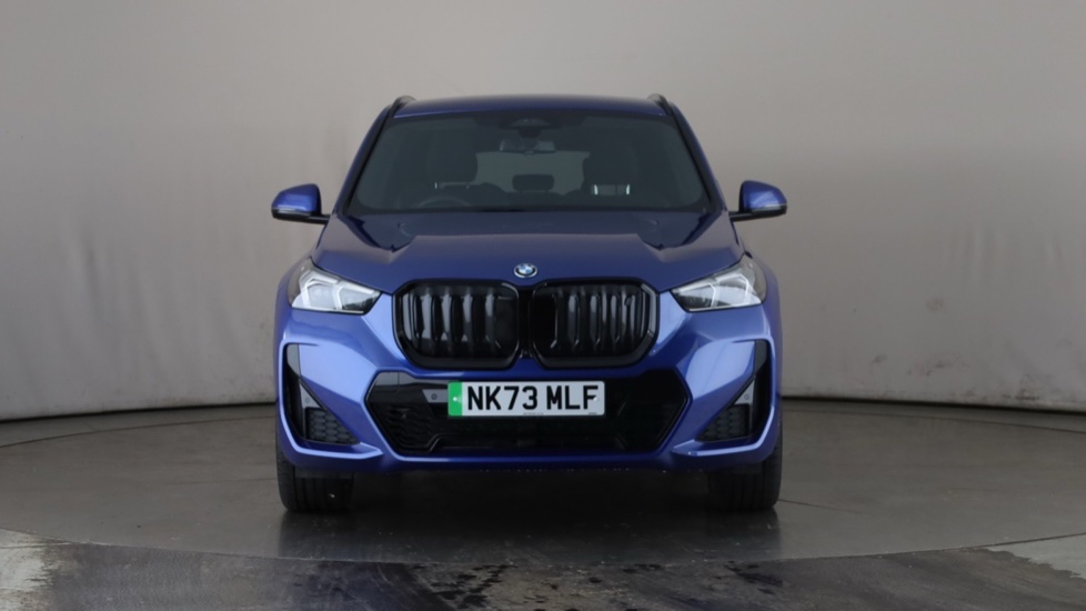BMW iX1 Image 8