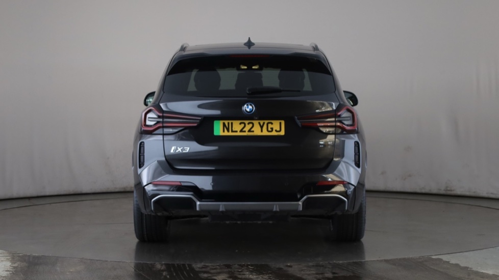 BMW iX3 Image 4