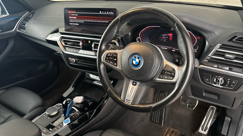BMW iX3 Image 9