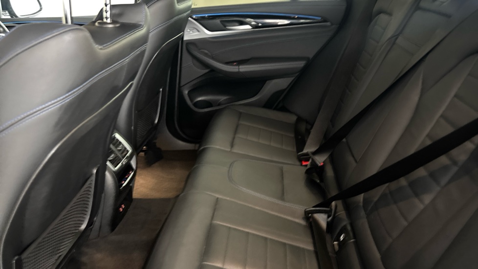 BMW iX3 Image 14