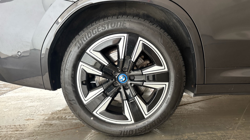BMW iX3 Image 19