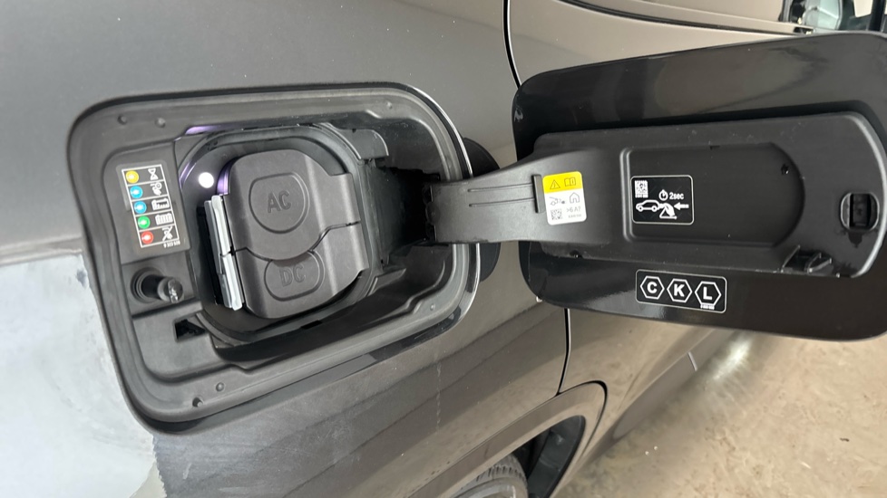 BMW iX3 Image 21