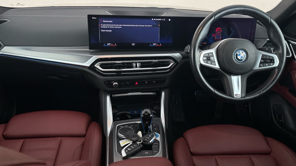 BMW I4 Image 11