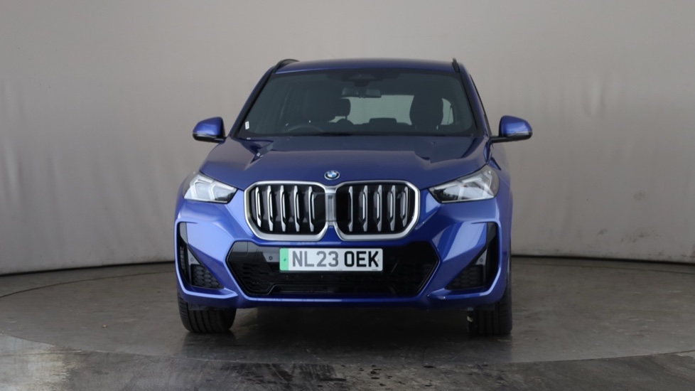 BMW iX1 Image 8