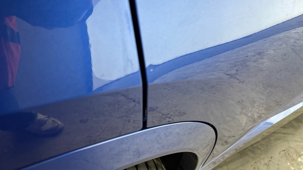 BMW iX1 dent