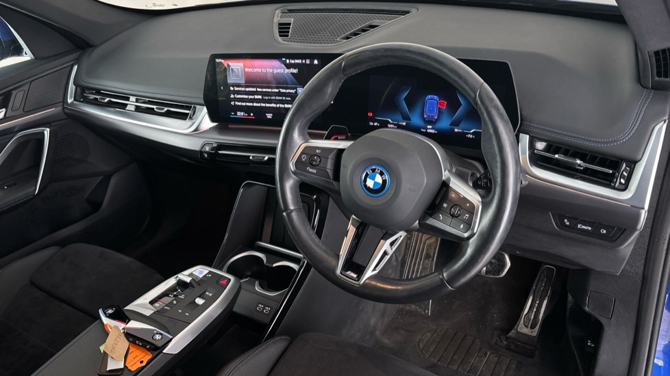 BMW iX1 Image 9