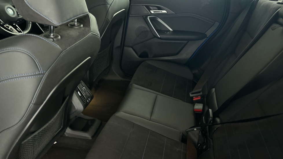 BMW iX1 Image 14