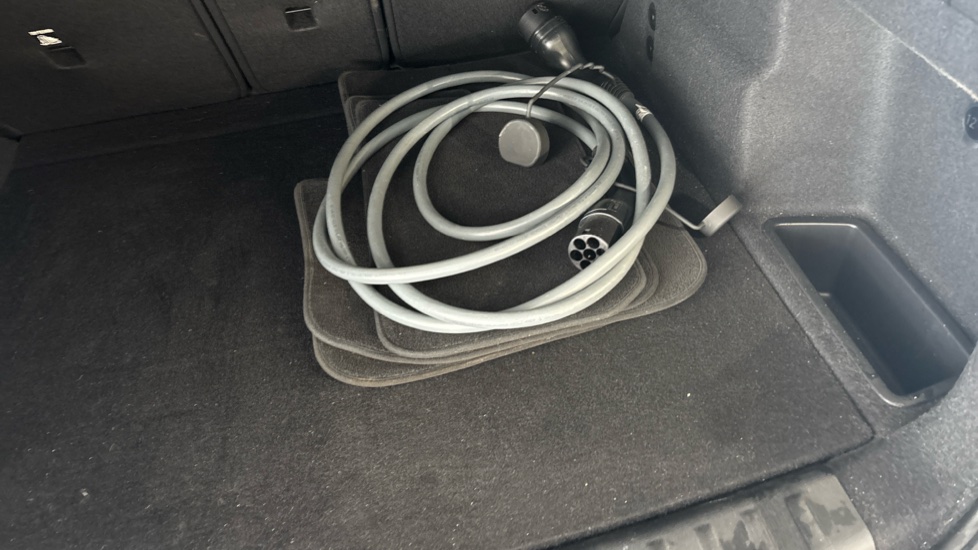 BMW iX1 Image 22
