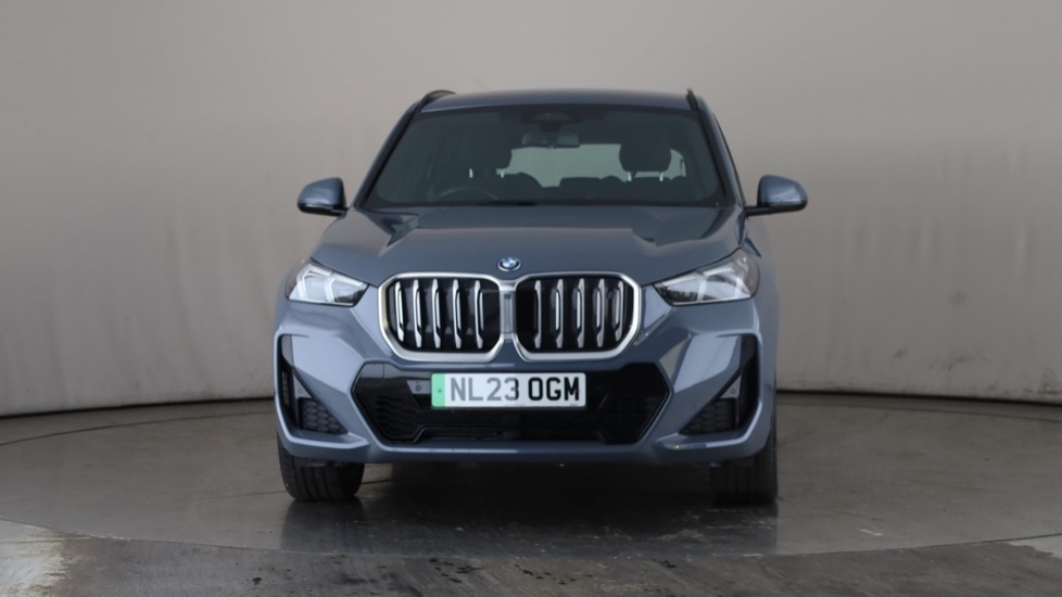 BMW iX1 Image 8