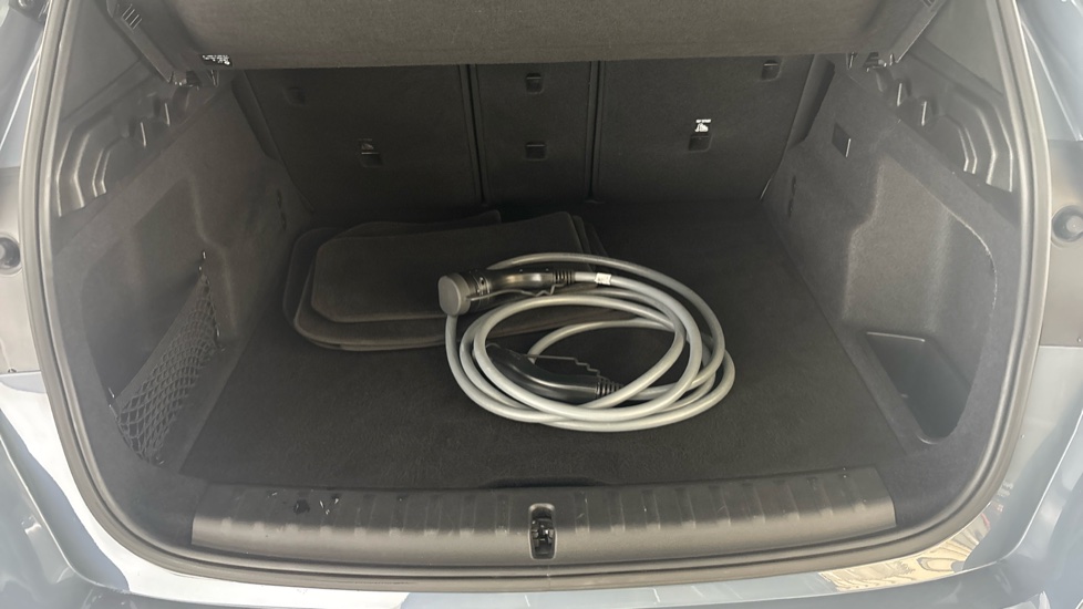 BMW iX1 Image 15