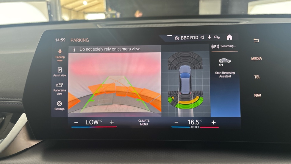 BMW iX1 reverse camera