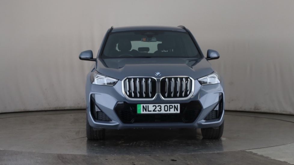 BMW iX1 Image 8