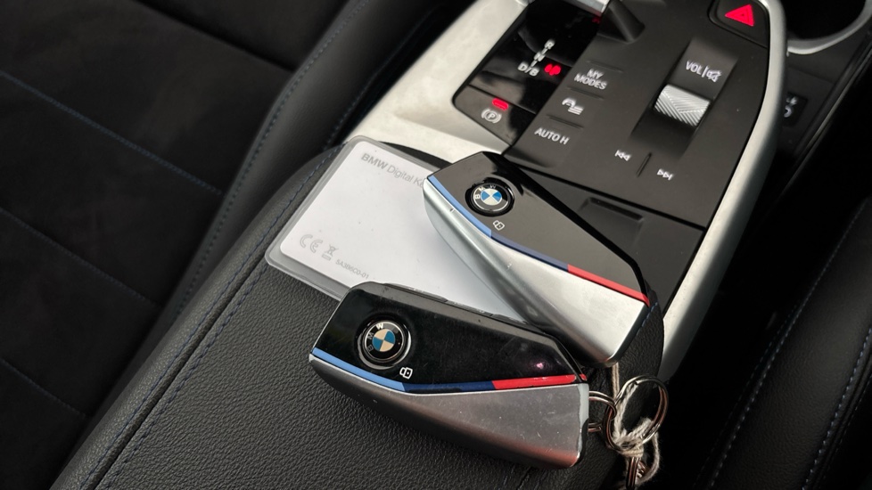 BMW iX1 3 keys available
