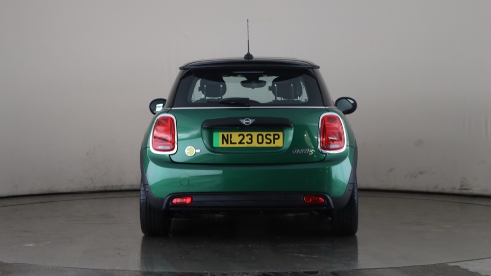 MINI HATCHBACK Image 4