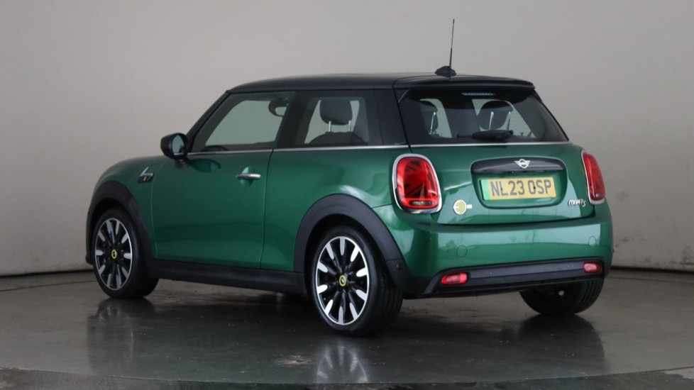 MINI HATCHBACK Image 3