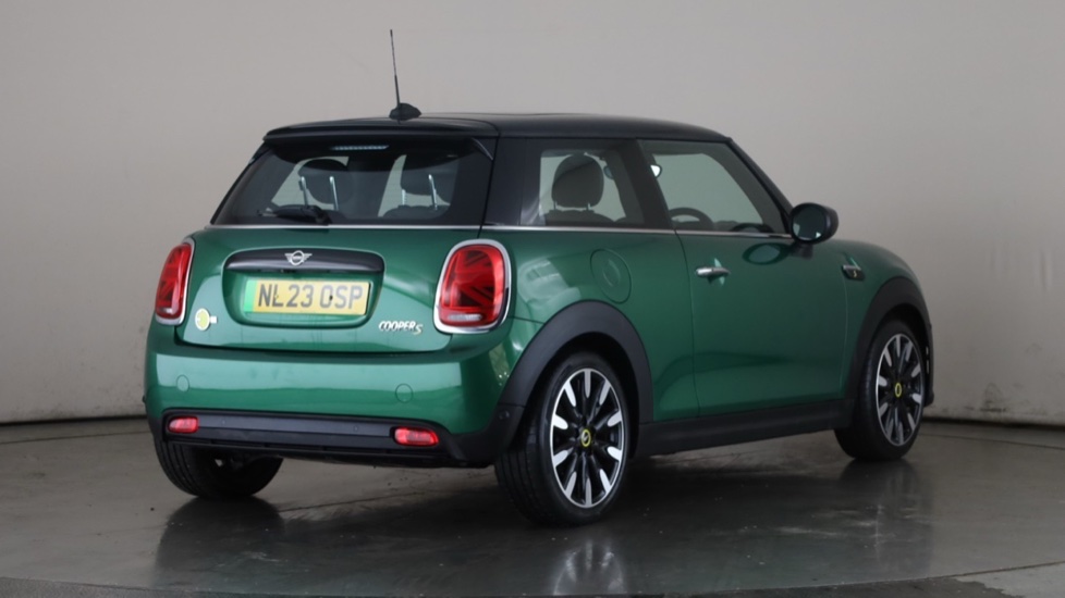 MINI HATCHBACK Image 5