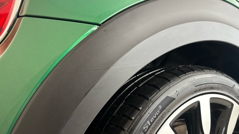 MINI HATCHBACK Scuff