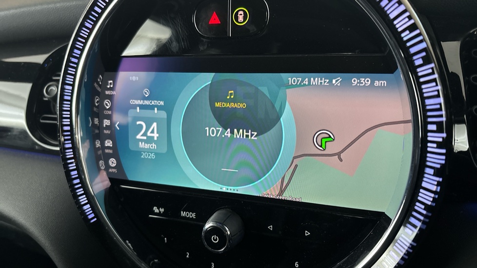 MINI HATCHBACK Image 12