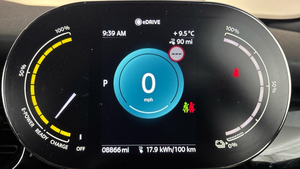 MINI HATCHBACK Image 13