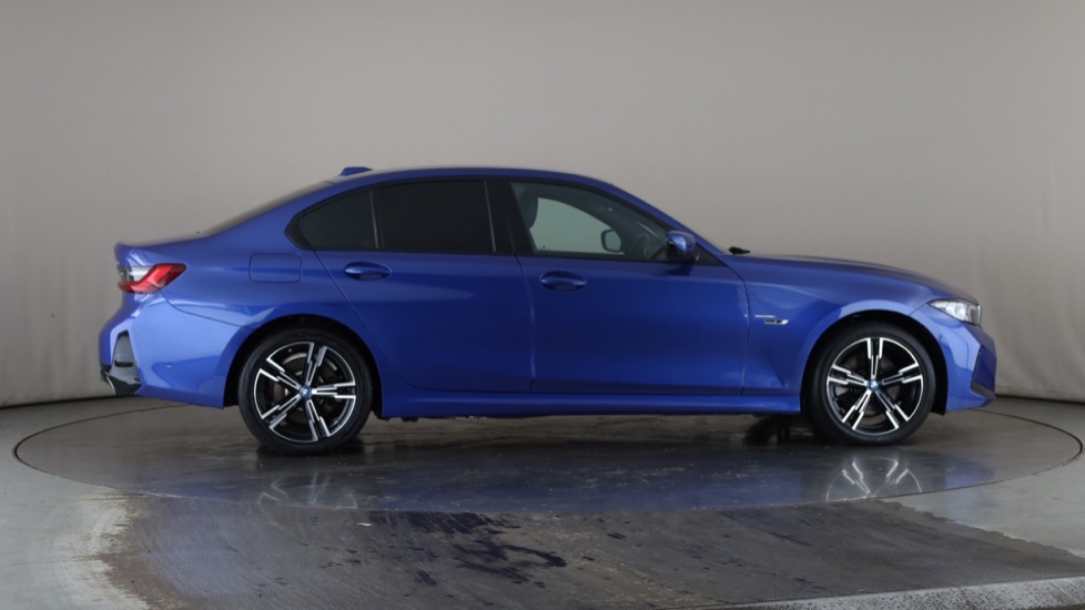 BMW 3 SERIES Image 6