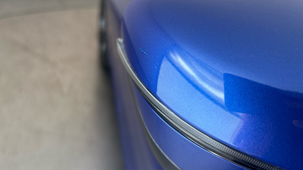 BMW 3 SERIES scratches