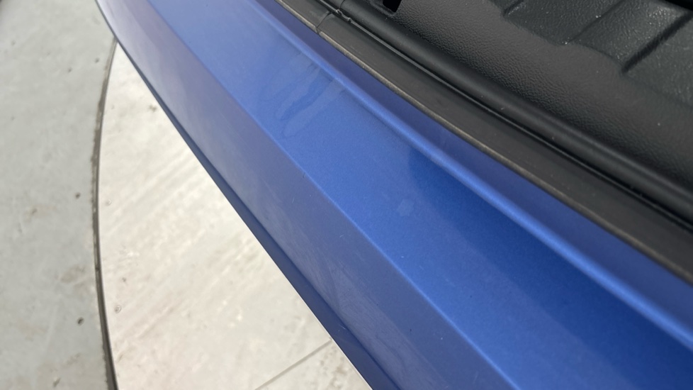 BMW 3 SERIES chips and scuffs