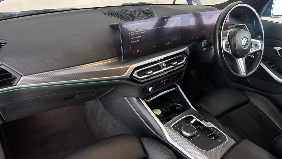 BMW 3 SERIES Image 10
