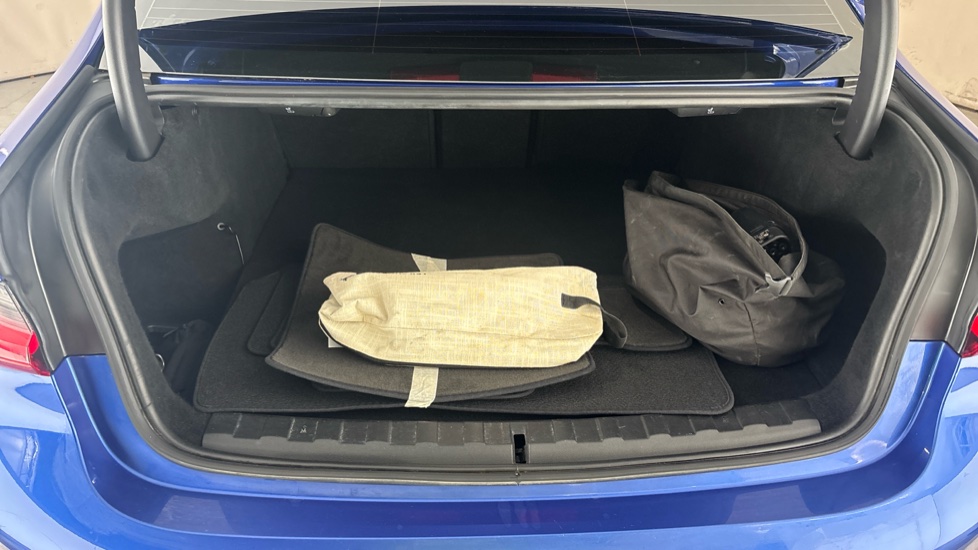 BMW 3 SERIES Image 15