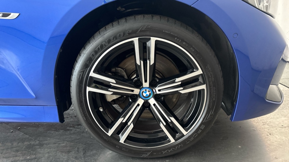 BMW 3 SERIES Image 20