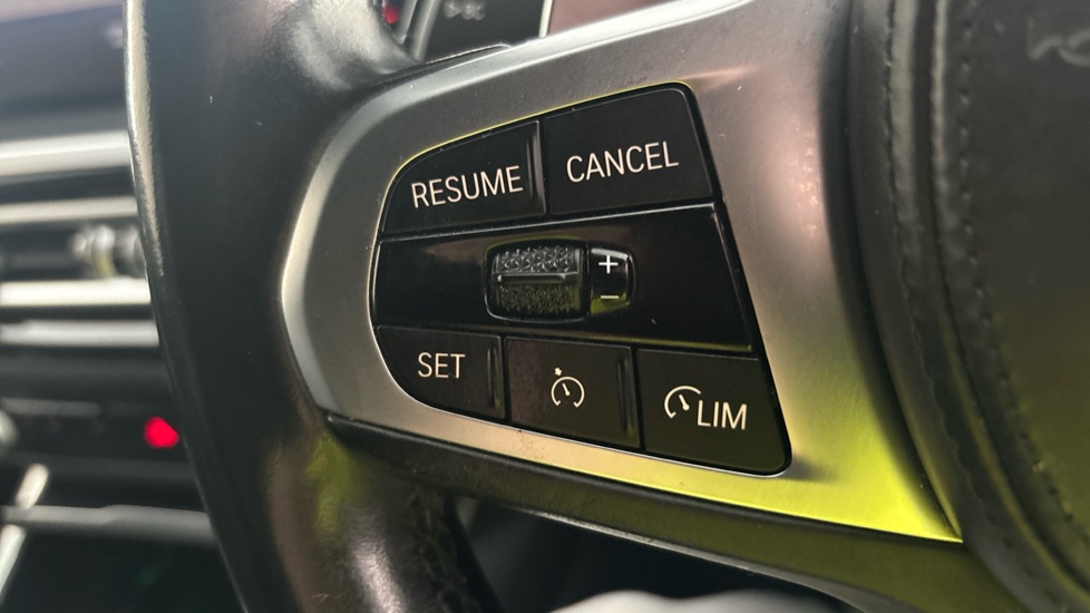 BMW 3 SERIES cruise control
