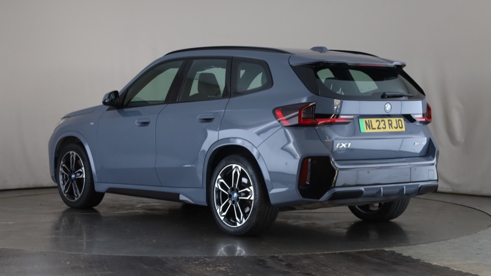 BMW iX1 Image 3