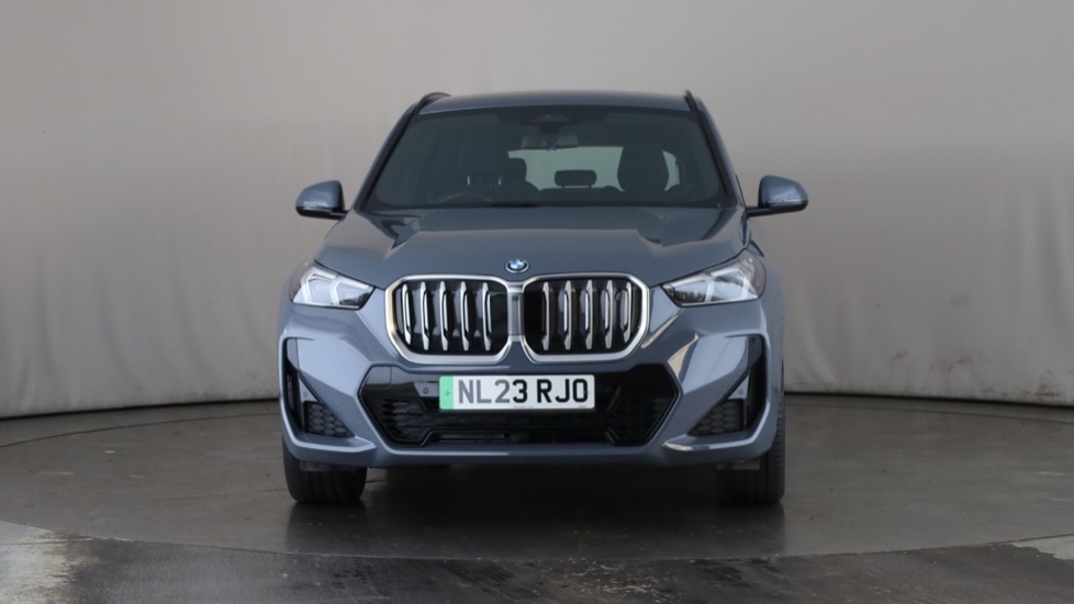 BMW iX1 Image 8