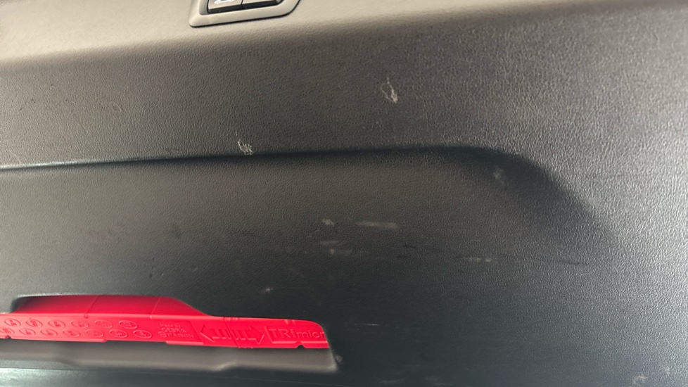 BMW iX1 Scuff
