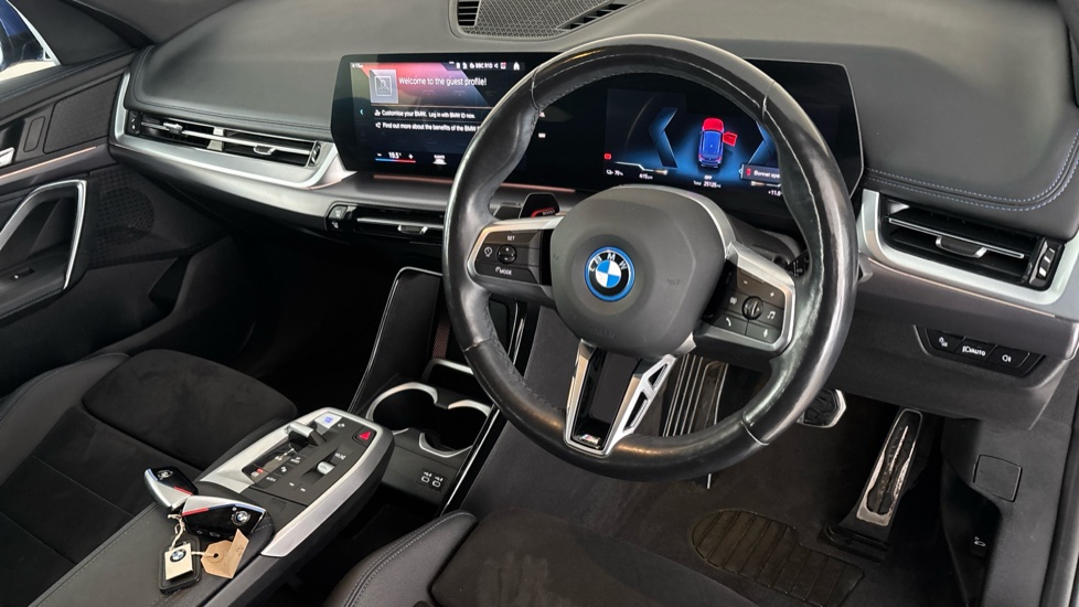 BMW iX1 Image 9