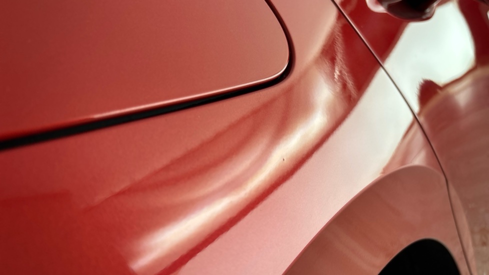 CUPRA BORN Dents and chips
