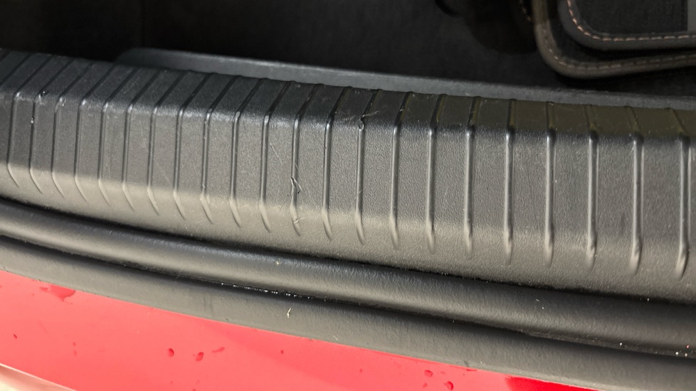 CUPRA BORN Scratches