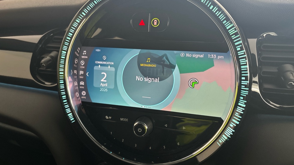 MINI HATCHBACK Image 12