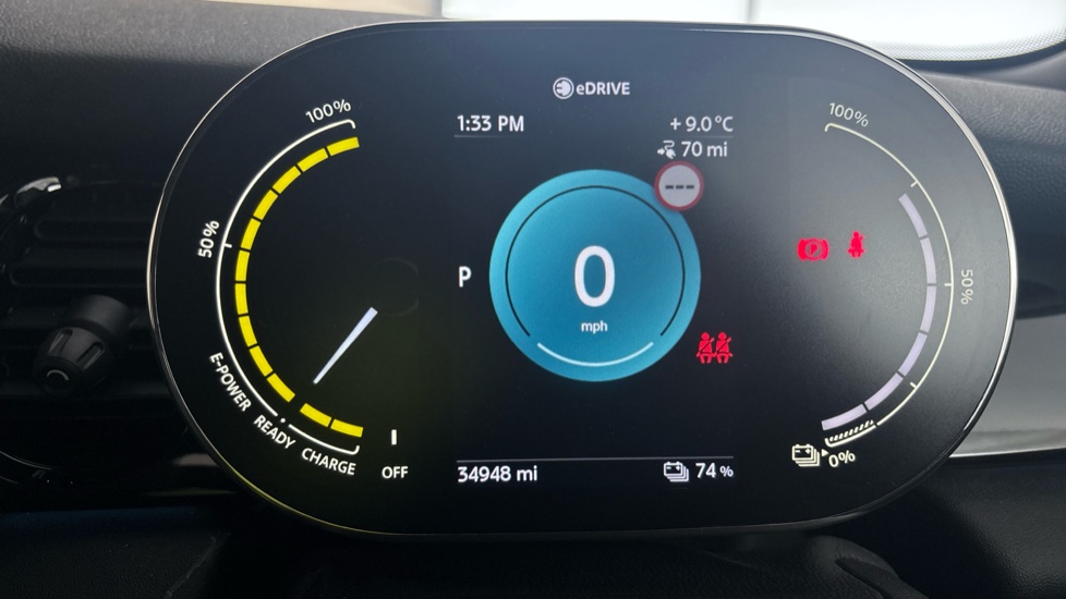 MINI HATCHBACK Image 13