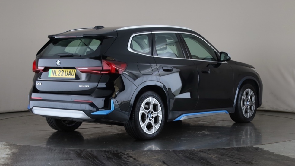 BMW iX1 Image 5