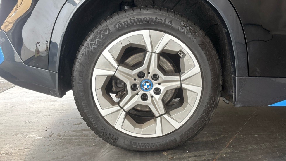 BMW iX1 Image 19