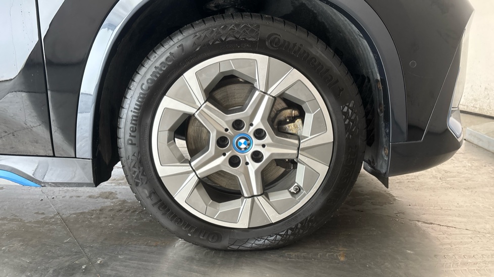 BMW iX1 Image 20